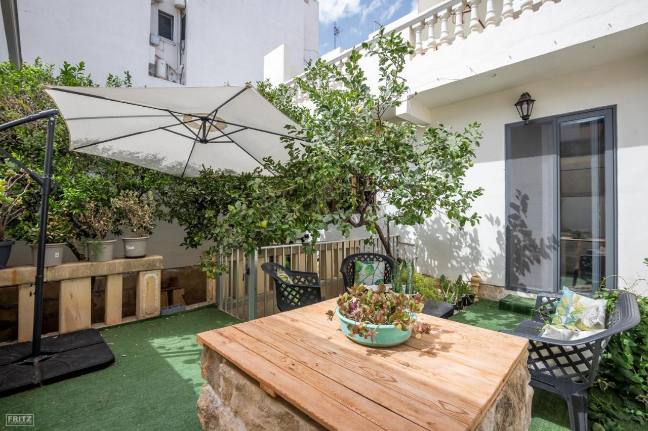 Close To Airport, Double Bedroom, Sofa-Bed, Private Bathroom For Adults And Children Aged 10 And Over Only Gudja Екстериор снимка