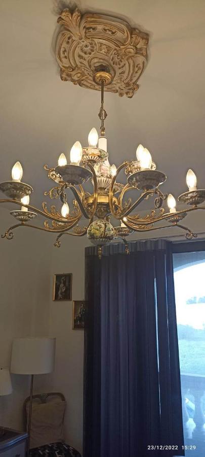 Close To Airport, Double Bedroom, Sofa-Bed, Private Bathroom For Adults And Children Aged 10 And Over Only Gudja Екстериор снимка