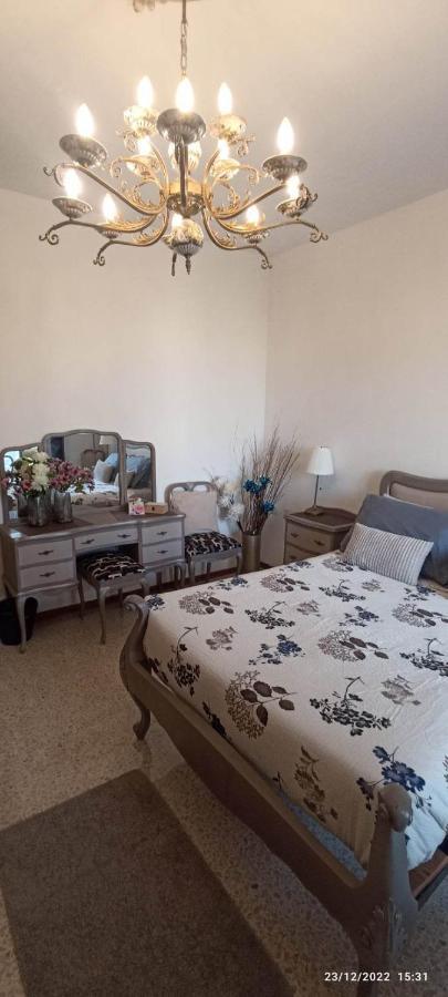 Close To Airport, Double Bedroom, Sofa-Bed, Private Bathroom For Adults And Children Aged 10 And Over Only Gudja Екстериор снимка